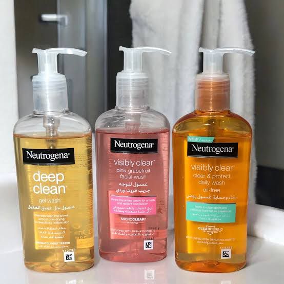 Neutrogena Radiance Trio: Cleanse & Glow